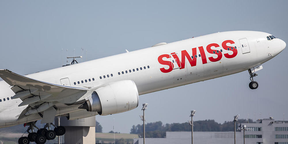 Im Vergleich zum September 2019 gab es im vergangenen Monat am Flughafen Zürich 62 Prozent weniger Starts. (Archiv)