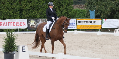Elegant im Dressurgeviert: Eleonore Ospelt mit Pferd Fürst Fritz