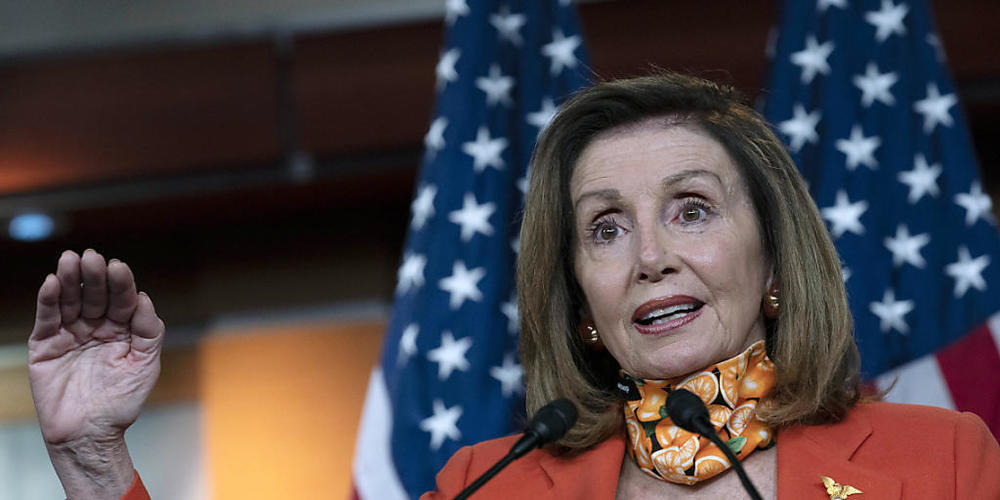 Nancy Pelosi, Sprecherin des US-Repräsentantenhauses, spricht bei einer Pressekonferenz. Foto: Jose Luis Magana/FR159526 AP/dpa