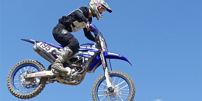 Ramon Meile scheint den Himmel erkunden zu wollen (Bild: Ulrike Huber)