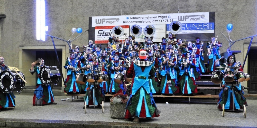 Die Uzner Fasnacht 2021 mit Umzug und anschliessendem Guggerträffe wurde aufgrund der Pandemie abgesagt.