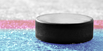 Der Puck wird erst zu einem späteren Zeitpunkt über das Luzerner Eis flitzen (Symbolbild: Shutterstock)