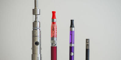 E-Zigaretten sind bei Zürcher Jugendlichen beliebter als klassische Tabak-Zigaretten. (Archivbild)