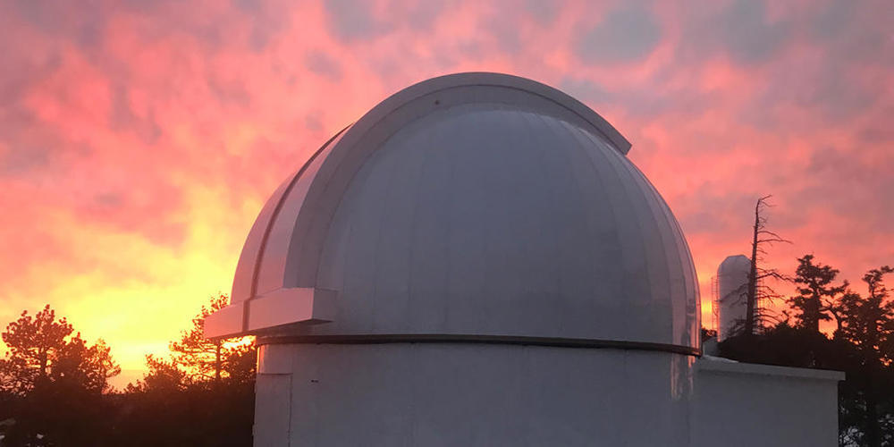 Die Kuppel im National Astronomical Observatory of Mexico in San Pedro Mártir, unter der das Teleskop "SAINT-EX" steht. Dank Präzisionsinstrumenten ist es in der Lage, ausserhalb unseres Sonnensystems "ultra-kühle" Sterne auszumachen und sie umkre...