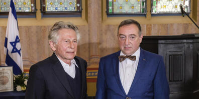 Roman Polanski (l) mit Stanislaw Buchala, dem Enkel von Stefania und Jan Buchala, die den späteren Regisseur als Neunjährigen versteckt und vor dem Holocaust bewahrt hatten. Die israelische Holocaust-Gedenkstätte Yad Vashem ehrt die Buchalas als G...