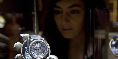 Die Richemont-Gruppe, zu der unter anderem die Luxusmarke Cartier gehört, will ihre Aktionäre mit einem Treueprogramm belohnen. Sie sollen handelbare Optionsscheine erhalten.(Archivbild)