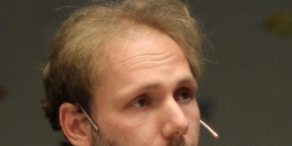 Professor Corrado Corradi-Dell'Acqua vom Psychologischen Institut der Uni Genf, Fakultät für Psychologie und Erziehungswissenschaften, hat eine alte psychologische Streitfrage gelöst: Ekel ist es, nicht Schmerz, der unser Moralurteil beeinflusst. ...
