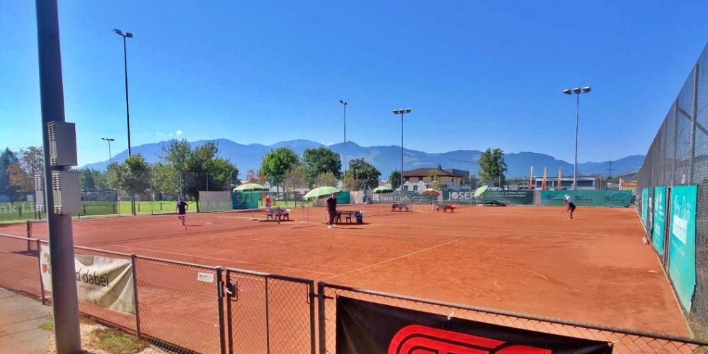Der Tennisclub Uznach darf auf eine gelungene Saison zurückblicken und freut sich auf den gemütlichen Saisonabschluss mit Plausch und Raclette.