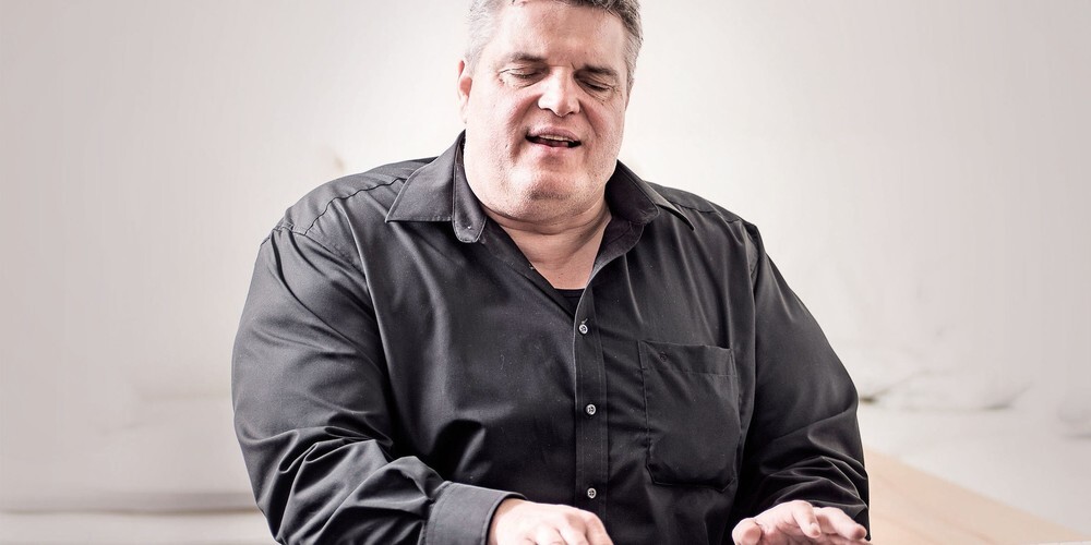 George Nussbaumer, der erste Blinde, der beim Eurovision Song Contest, zudem mit einem Dialektlied, erfolgreich war (Bild: Jens Ellensohn)