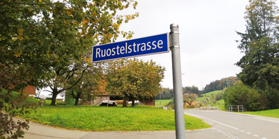 Die Erschliessungsstrasse sowie auch eine Wende-Schlaufe soll in gewissen Bereichen verbreitert werden. (Bild Patrizia Baumgartner)