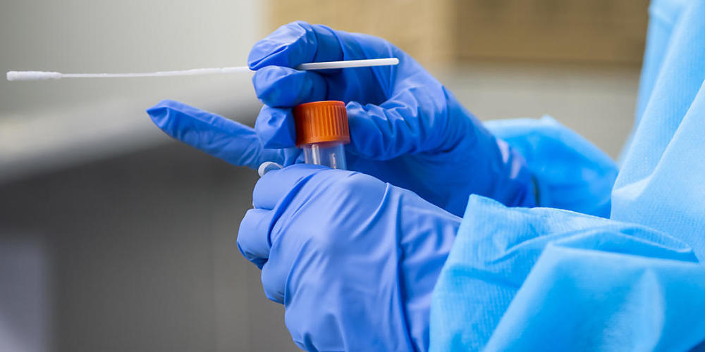 Fast 6000 Personen wurden innerhalb der letzten 24 Stunden positiv auf das Coronavirus getestet. (Archivbild)