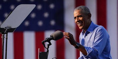Barack Obama, ehemaliger Präsident der USA, spricht auf einer Wahlkampfveranstaltung zur Unterstützung für den demokratischen Präsidentschaftskandidaten Biden. Foto: Matt Slocum/AP/dpa