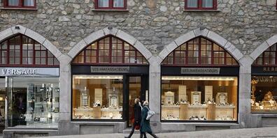 In St. Moritz fehlen derzeit wegen der Coronakrise die Touristen. Doch die aktuelle Buchungslage lässt die Touristiker hoffen. (Symbolbild)