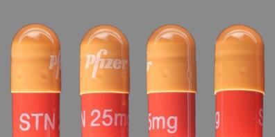 Der Tyrosinkinasen-Hemmer Sunitinib (Handelsname Sutent®) wird erfolgreich bei fortgeschrittenen Tumoren eingesetzt. Allerdings entwickeln sich Resistenzen dagegen und bei Erhöhung der Tagesdosis gibt es schwere Nebenwirkungen. Die Lösung: Sehr ho...