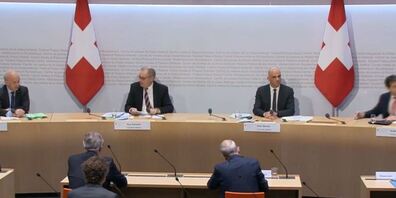 Medienkonferenz mit Bundespräsidentin Simonetta Sommaruga, Gesundheitsminister Alain Berset und Wirtschaftsminister Guy Parmelin.