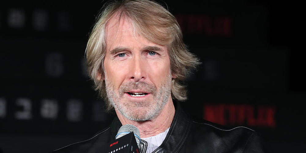 ARCHIV - Der amerikanische Produzent Michael Bay spricht auf einer Pressekonferenz. Foto: -/YNA/dpa