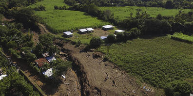 Bei einem Erdrutsch nahe der Ortschaft Nejapa in El Salvador sind zahlreiche Menschen verletzt worden.