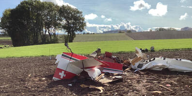 Der Pilot eines Kleinflugzeugs ist am Samstagmorgen im Kanton Waadt tödlich verunfallt.