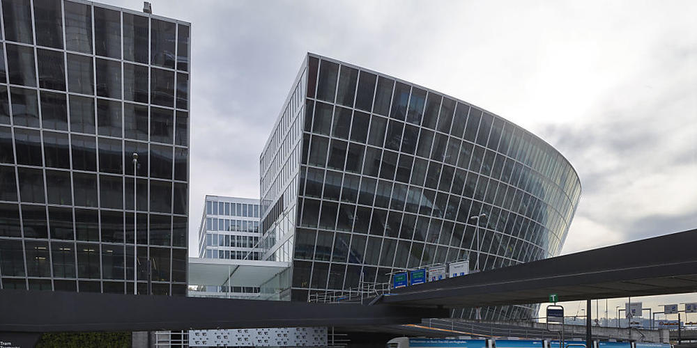 Das neue Dienstleistungszentrum The Circle am Flughafen Zürich ist am Donnerstag eröffnet worden. (Archivbild)