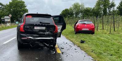 Bei diesem Unfall wurden die Autofahrerinnen verletzt.