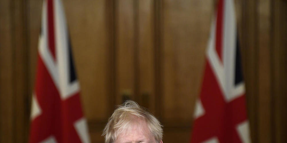 Boris Johnson, Premierminister von Großbritannien, spricht bei einer Pressekonferenz in der Downing Street. Foto: Alberto Pezzali/AP Pool/PA Wire/dpa