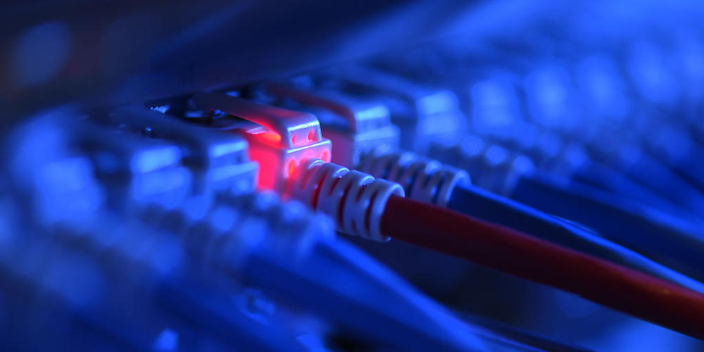 ARCHIV - In der EU soll eine alternative Möglichkeit geschaffen werden, sich im Internet zu identifizieren. Foto: Felix Kästle/dpa