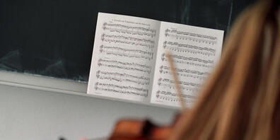 Die Musikschulen im Kanton Zürich rufen den Bundesrat in einem offenen Brief dazu auf, das Singverbot für solche Schulen aufzuheben. (Archivbild)