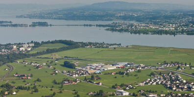 Der Flugplatz Wangen-Lachen liegt am Zürichsee auf dem Gemeindegebiet von Wangen SZ.