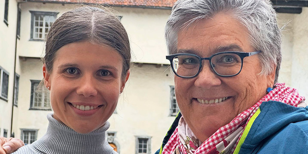 Simona Candrian (links) mit Regisseurin Annina Giovanoli.