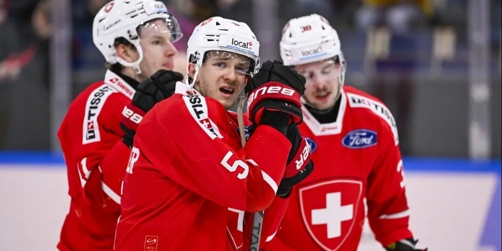 Ratlos: Die Schweizer Nati muss nach dem Turnier in Finnland über die Bücher.