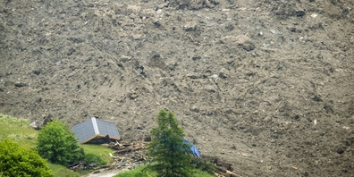 Ein Bild der Zerstörung: Blatten im Lötschental ist zu einem grossen Teil unter den Schuttmassen begraben.