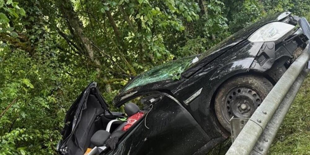 Wie durch ein Wunder erlitt der 19-jährige Fahrer dieses Unfallautos nur leichte Verletzungen.