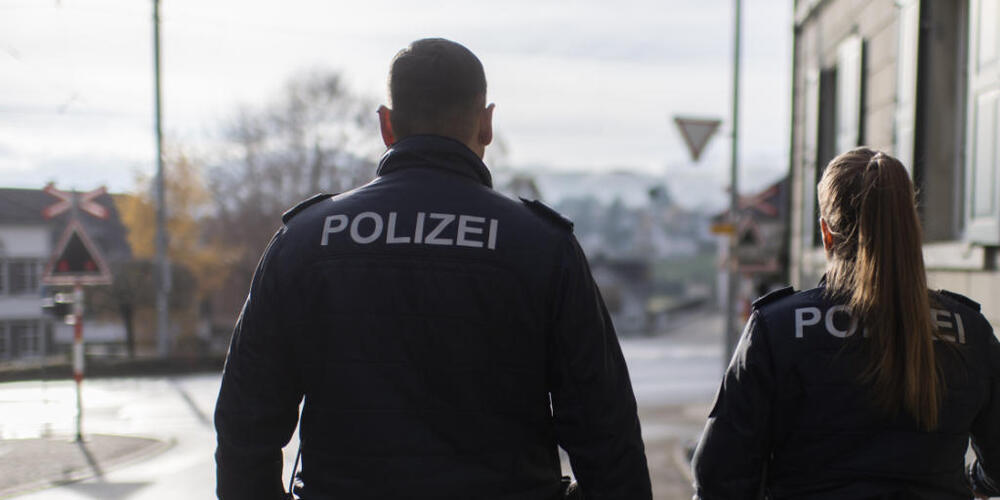 In Bühler AR brachen Diebe gleich zweimal in einer Nacht in Büroräumlichkeiten ein. (Archivbild)