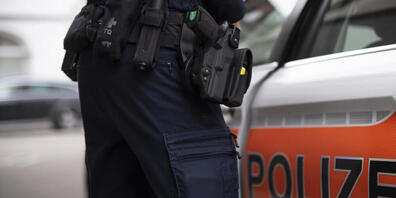 Der 24-Jährige war in fahrunfähigem Zustand mit seinem Auto unterwegs. (Symbolbild)