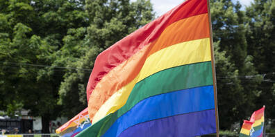 Der Schaffhauser Kantonsrat will sogenannte Konversionstherapien für die sexuelle Orientierung verbieten. Diese richten sich gegen queere Menschen. (Archivbild)