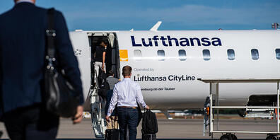 Die Lufthansa hofft, dank den Corona-Schnelltests für Passagiere wieder mehr Flugverbindungen anbieten zu können. (Archiv)