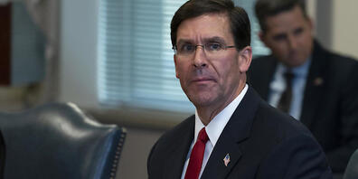 ARCHIV - US-Präsident Trump hat Verteidigungsminister Mark Esper entlassen. Foto: Alex Brandon/AP/dpa