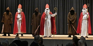 Am 1. Dezember erhalten Kinder in Au wieder Besuch von Samichlaus und Schmutzli.