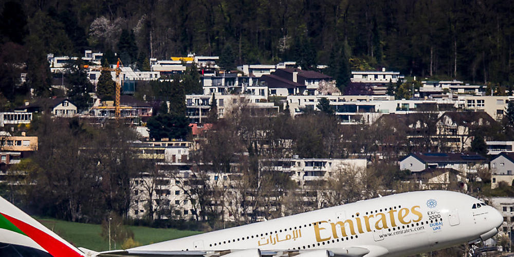 Für die arabische Fluggesellschaft Emirates war es der erste Halbjahresverlust seit über 30 Jahren. (Symbolbild)