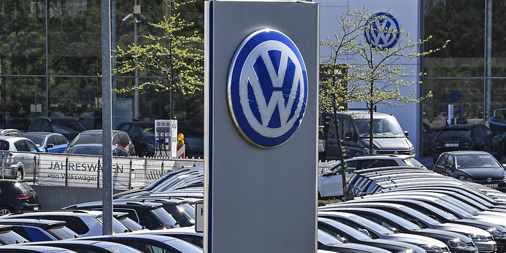 Der deutsche VW-Konzern hat im Oktober wieder weniger Autos abgesetzt. (Archivbild)