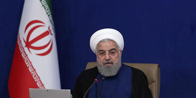 HANDOUT - Das auf der offiziellen Website des Büros der iranischen Präsidentschaft veröffentlichte Foto zeigt  Hassan Ruhani, Präsident des Iran, während einer Kabinettssitzung. Foto: Uncredited/Office of the Iranian Presidency/AP/dpa - ACHTUNG: N...