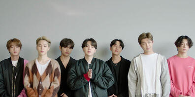 HANDOUT - Das Videostandbild zeigt die Band BTS, die den Preis für beste virtuelle Live-Übertragung bei den MTV European Music Awards 2020 entgegennimmt. Foto: MTV/PA Media/dpa - ACHTUNG: Nur zur redaktionellen Verwendung im Zusammenhang mit einer...