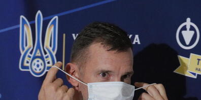 Ukraines Nationalcoach Andrej Schewtschenko musste sich mit seinem Team in Luzern in Quarantäne begeben