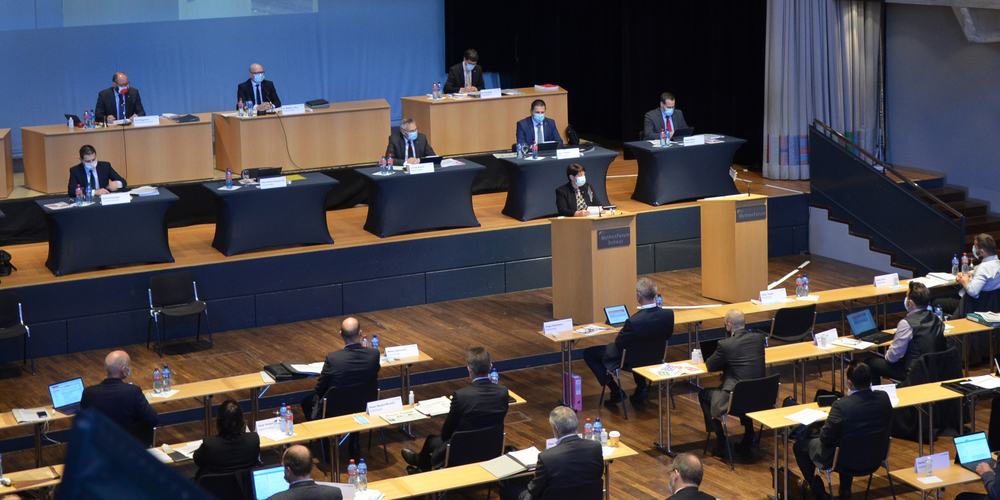 Die Motionäre an der Kantonsratssitzung: «Wir wollen eine Kopfwahl durch das Volk statt Parteipolitik, Demokratie statt Päcklipolitik.»