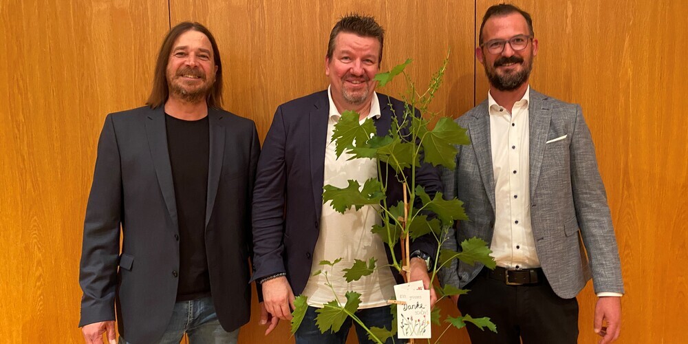 Murat Rentzmann, neuer Kassier HPV, Carsten Zeiske, Präsident HPV, und Fabio Spirig, abtretender Kassier HPV