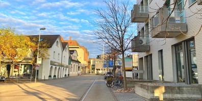Hintergrund der Änderung ist der Umbau des alten Feuerwehrdepots an der Tiefenausstrasse in eine Schmuckwerkstatt mit Café.