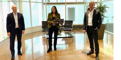 Im Bild v. l.: Stefano Tognazzi (Leiter Privatkunden NL Gossau),  Esther Koller (Geschäftsleiterin Spitex Gossau) und Thomas Lehmann (Niederlassungsleiter SGKB Gossau).