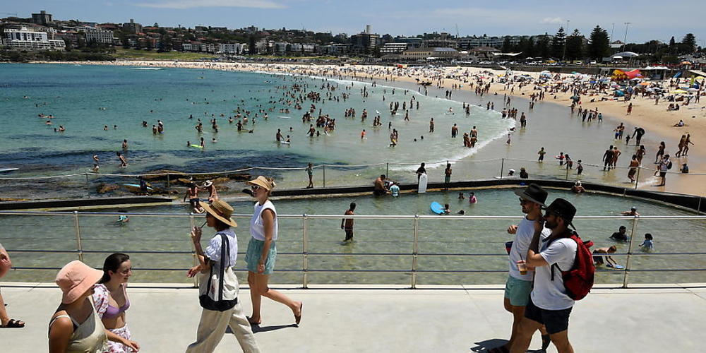 An den Stränden Australiens herrscht wieder Normalität und die Wirtschaft wächst wieder. Im dritten Quartal wuchs das australische BIP im Vergleich zum zweiten Jahresviertel um 3,3 Prozent.(Archivbild)