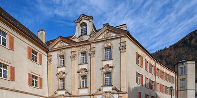 Im bischöflichen Schloss in Chur hätte der neue Bischof gewählt werden sollen. Aber es kam zu keiner Wahl. Das erfüllt die Schweizer Bischöfe mit Sorge.