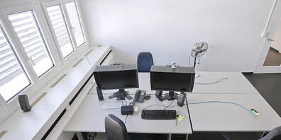 Die US-Unternehmen haben sich im November angesichts steigender Corona-Infektionen mit Neueinstellungen zurückgehalten. Unter dem Strich entstanden in der Privatwirtschaft weniger neue Arbeitsplätze als erwartet.